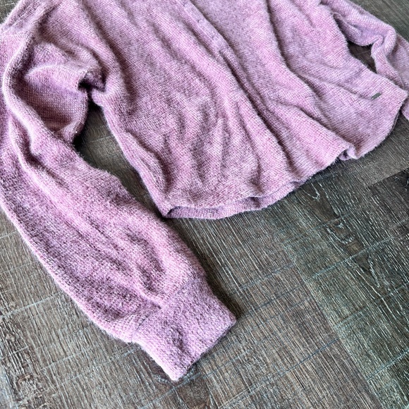 Hollister Quarter Button-Up Cropped Long Sleeve Super-Soft Sweater XS - Picture 2 of 8